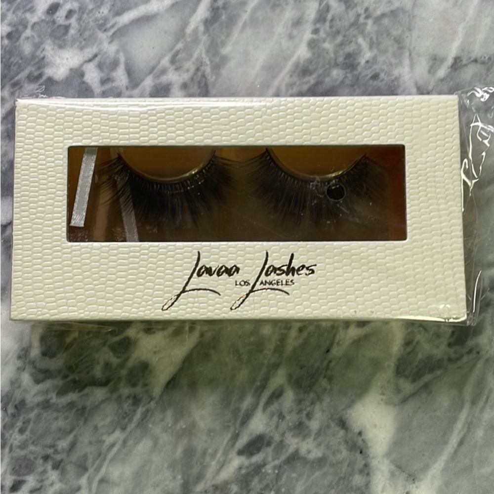New Lavaa Lashes Premium Faux‎ Mink
